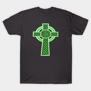 Ornamental Celtic High Cross Decorative Knotwork Green and White T-Shirt